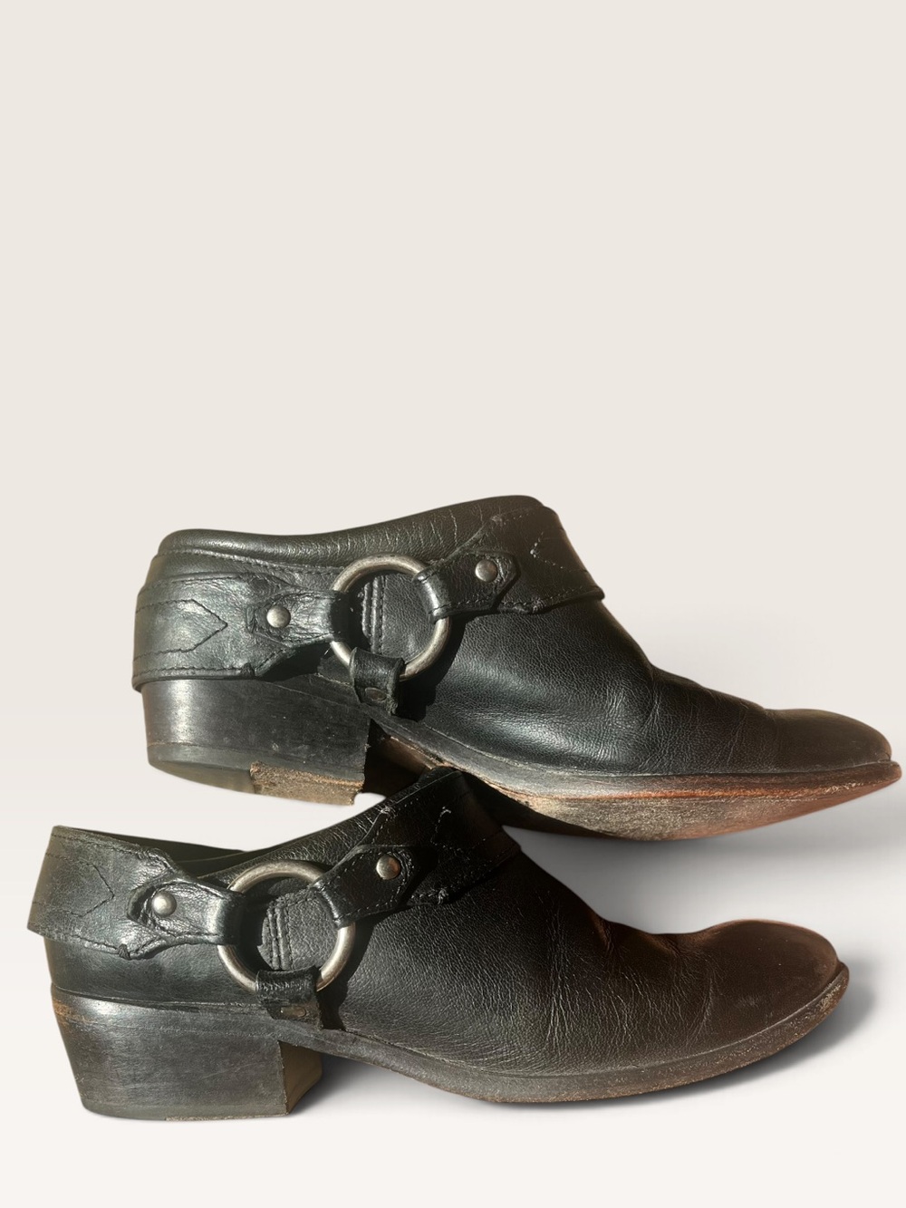 Frye Black Leather Carson Belted Harness Mules Slip On Clogs 8